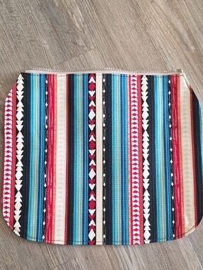 Thirty-One Aztec Print Zip-On Accessory